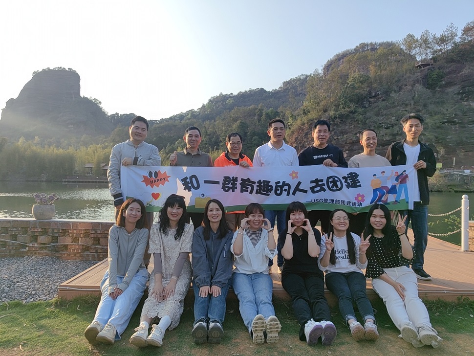 春日暖阳下，我们“栖”在快乐里
