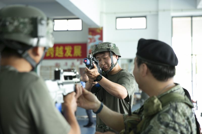 镭战装备