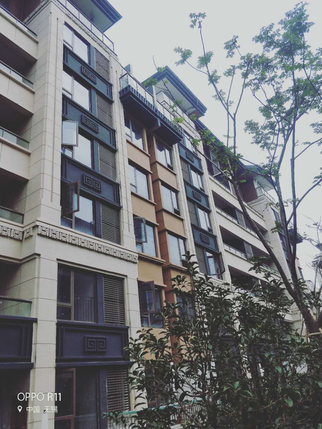 融創(chuàng)地產(chǎn)-天然真石漆