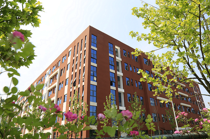 畢節(jié)職教城-外墻工程漆