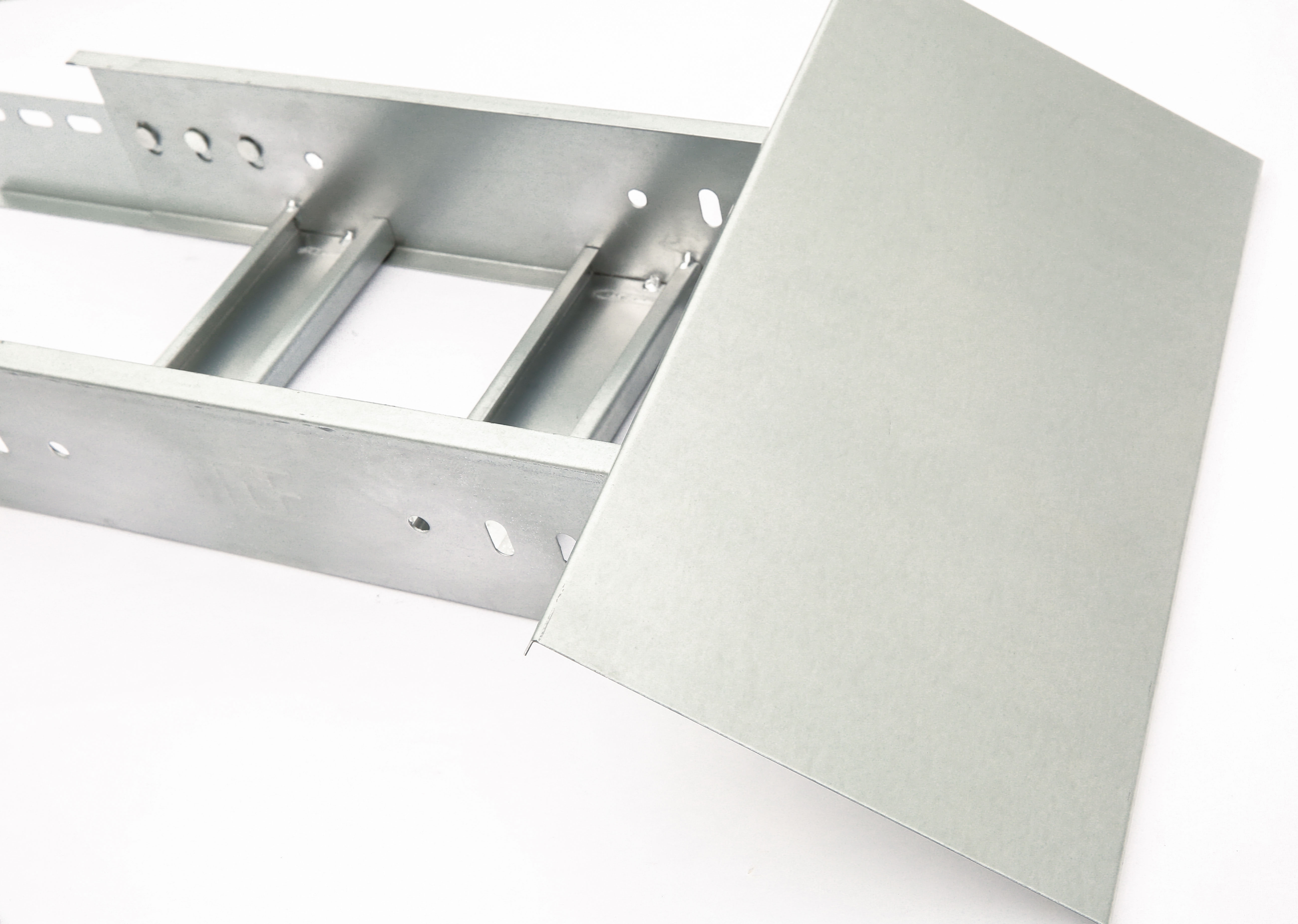 江苏中鹏电缆桥架，UL证书，出口桥架 ，您的首先！