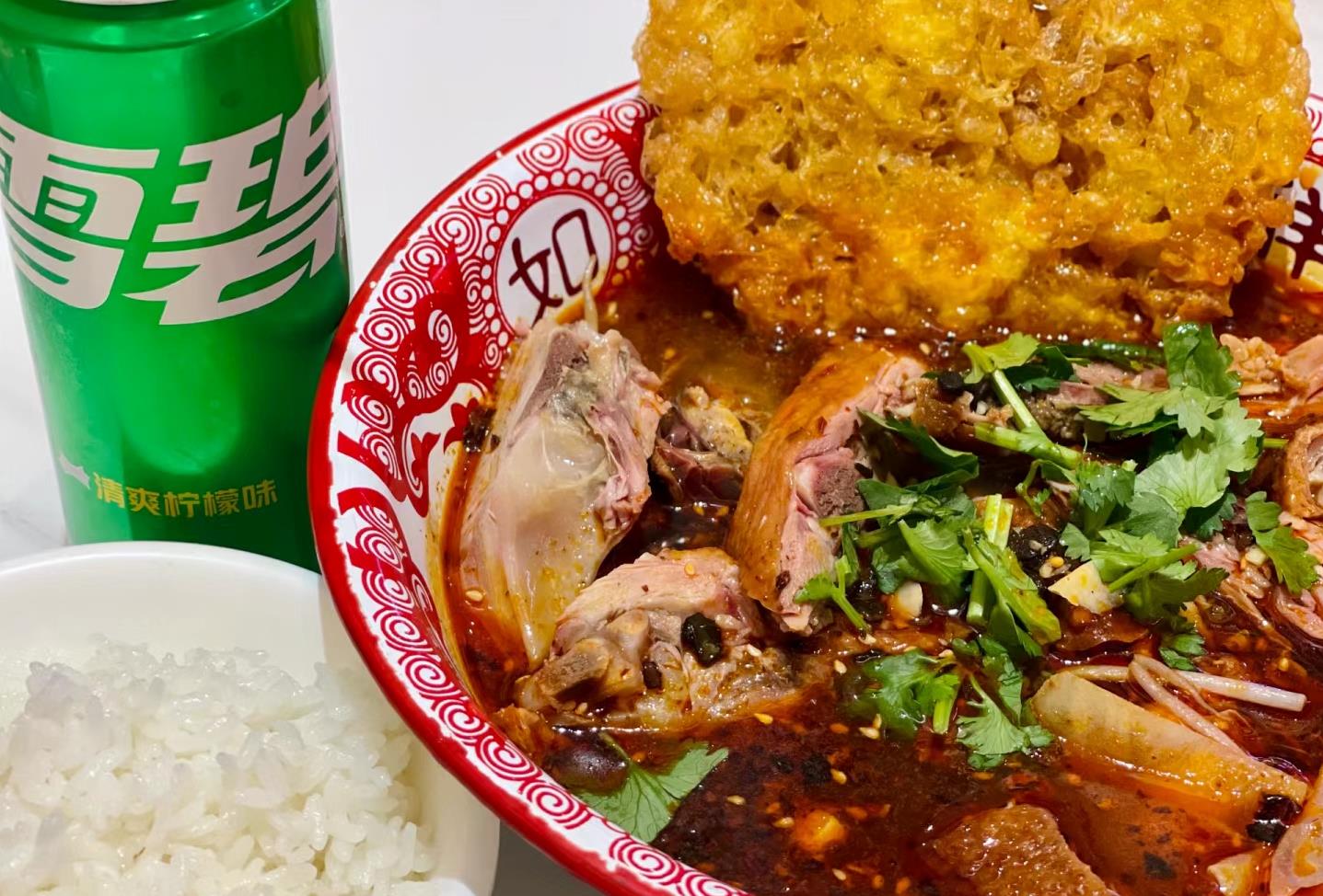 南北桥成都冒烤鸭成“顶流”，一道菜撑起一家店