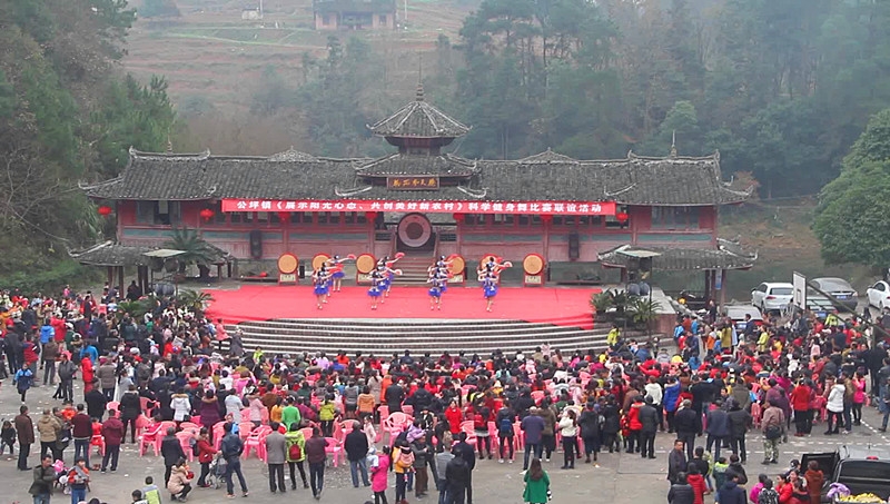 懷化市副市長毛健剛一行領(lǐng)導(dǎo)到日月湖度假區(qū)考察