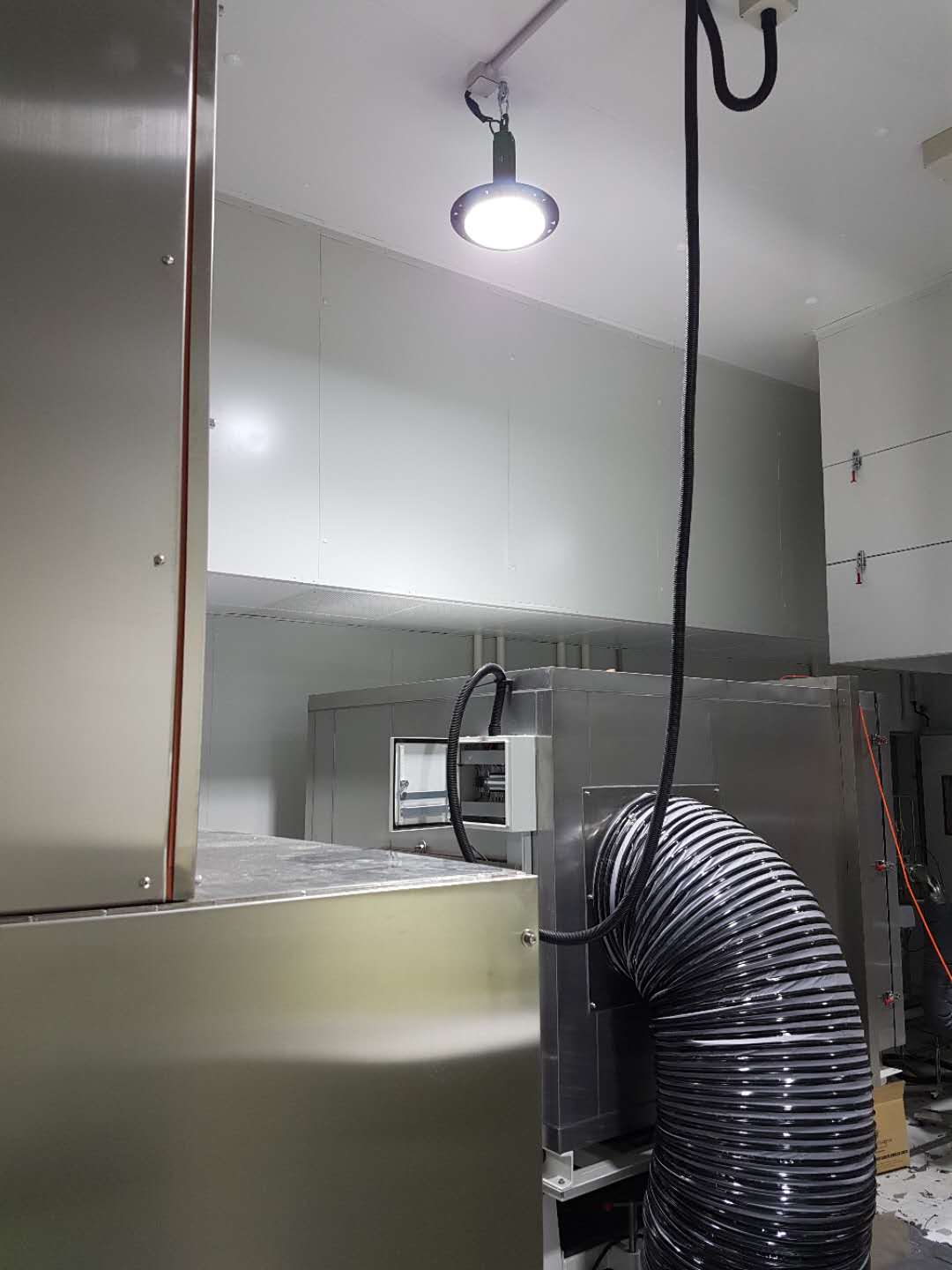UFO LED highbay for cold storage