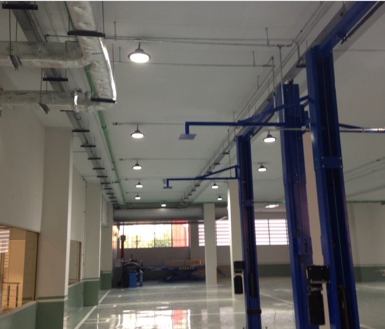 UFO LED highbay for cargarage