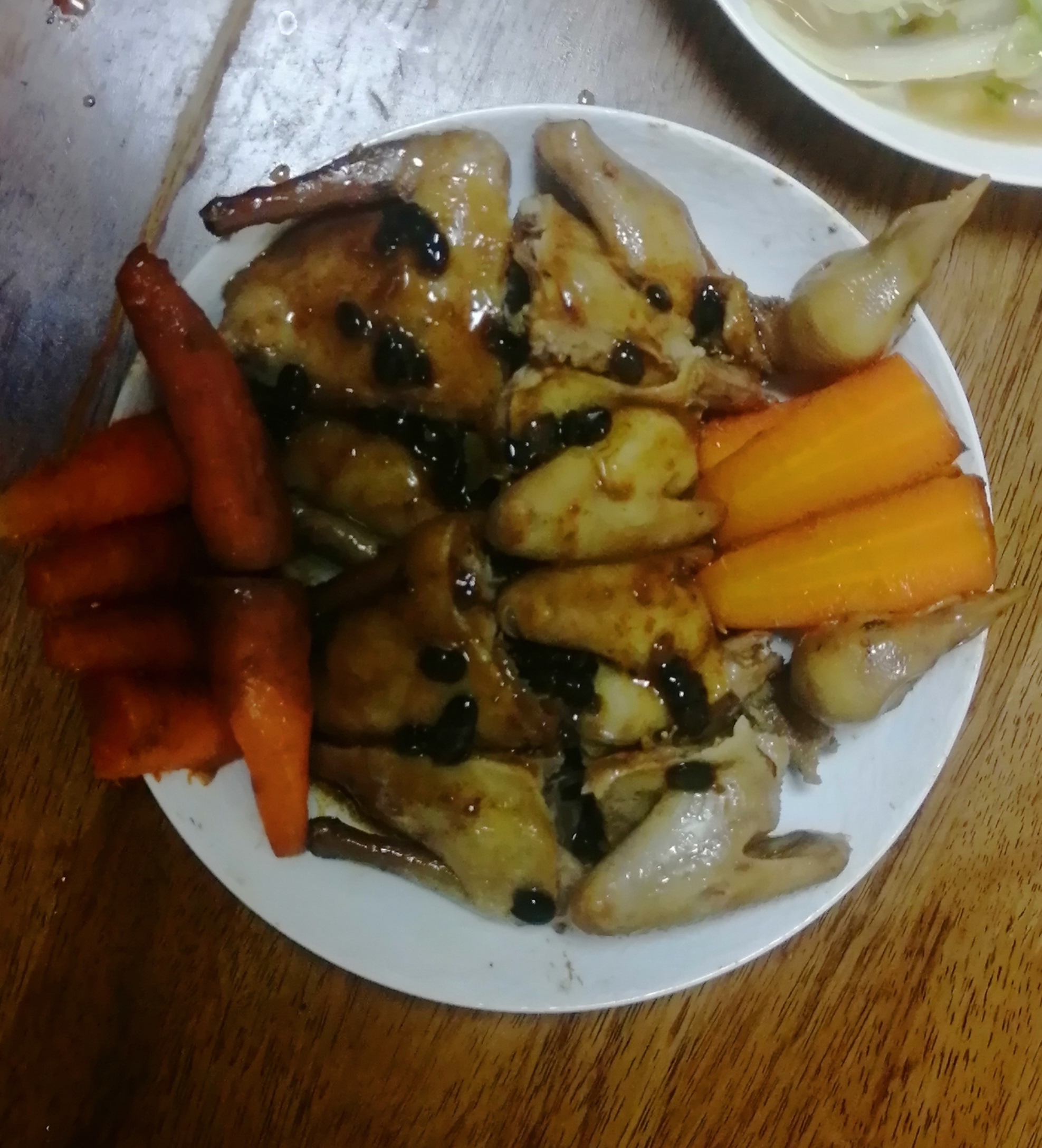 豉汁电饭煲焗乳鸽