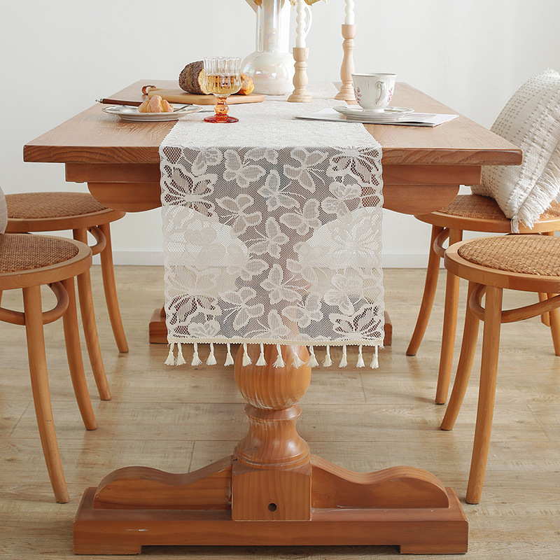 Lace Flower Table Runner