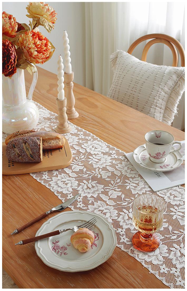 Lace Flower Table Runner