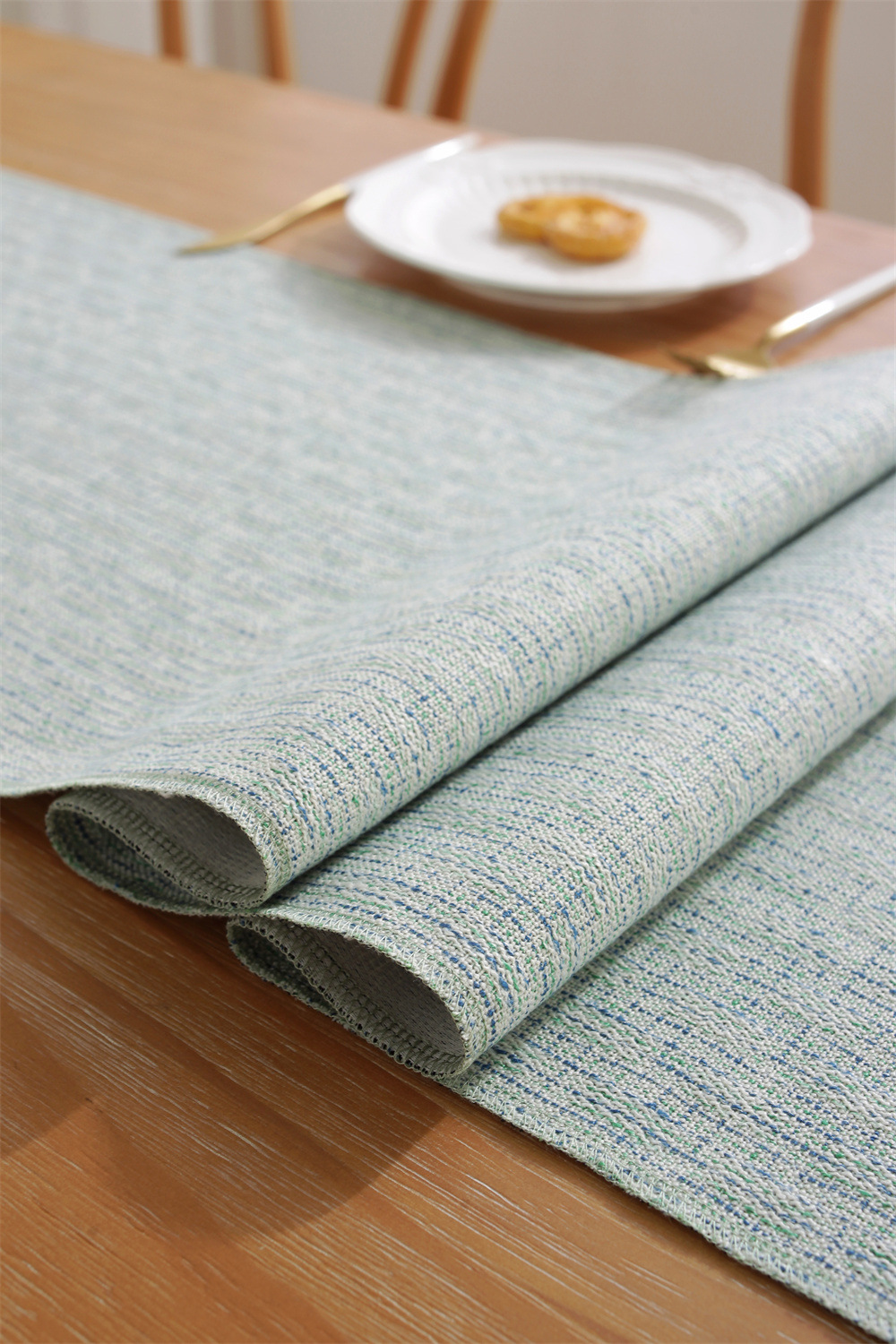 Cotton and Linen Table Runner