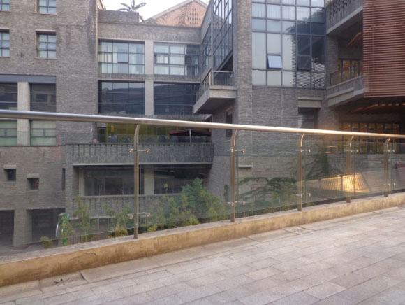 商业玻璃护栏