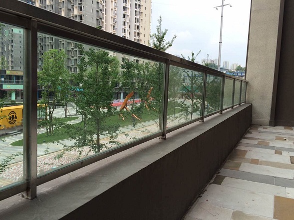 商业玻璃护栏
