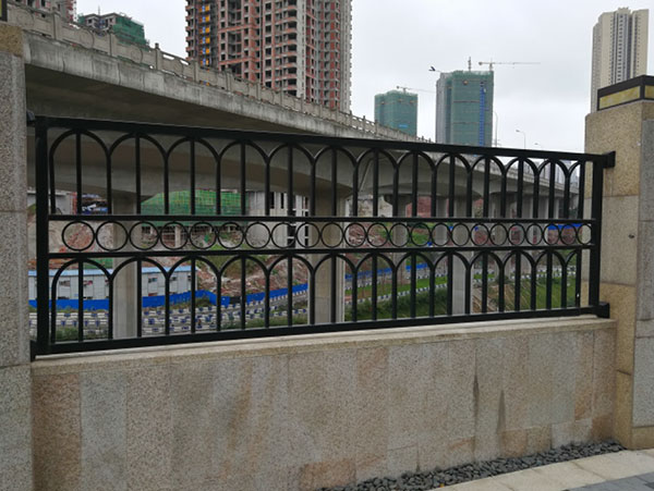 铁艺围墙护栏