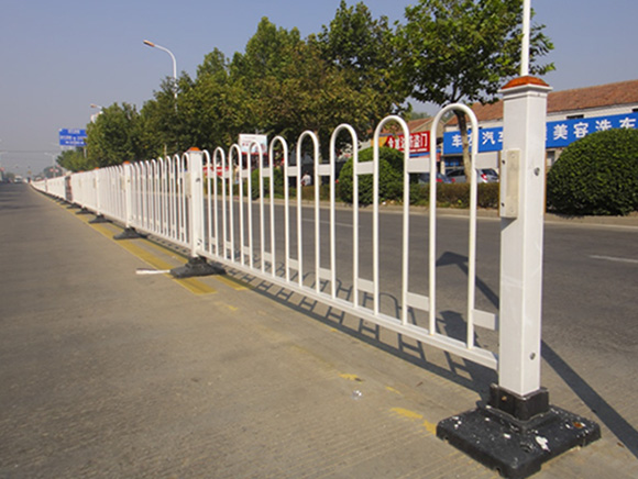 京式机动车道路护栏