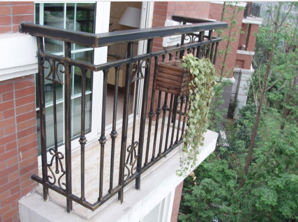 铁艺阳台护栏