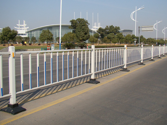 道路护栏普通型