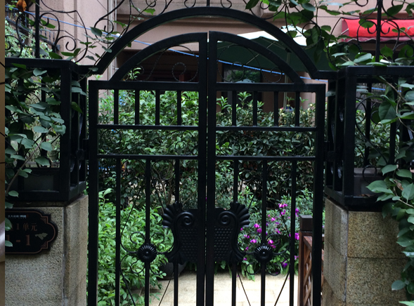 入户铁艺门四
