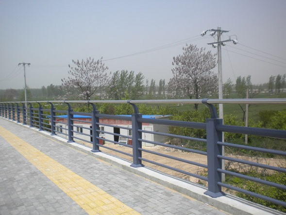 桥梁护栏