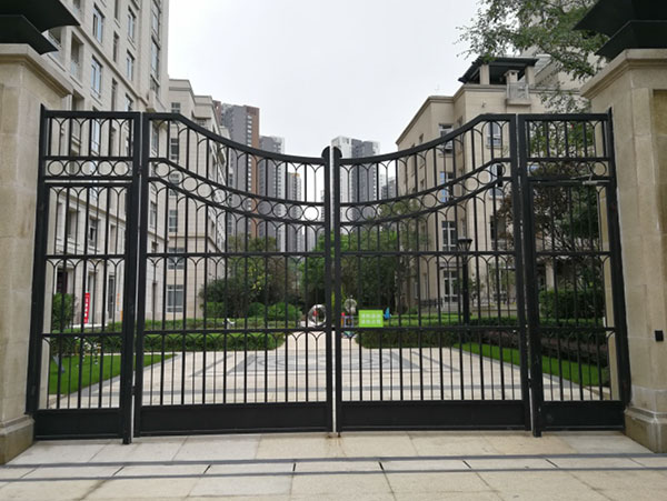 小区铁艺大门四