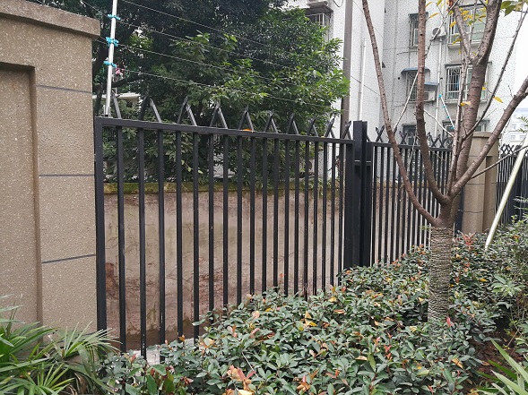 铁艺围墙护栏