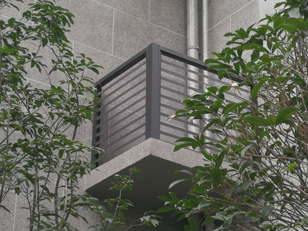 铝合金页片百叶窗