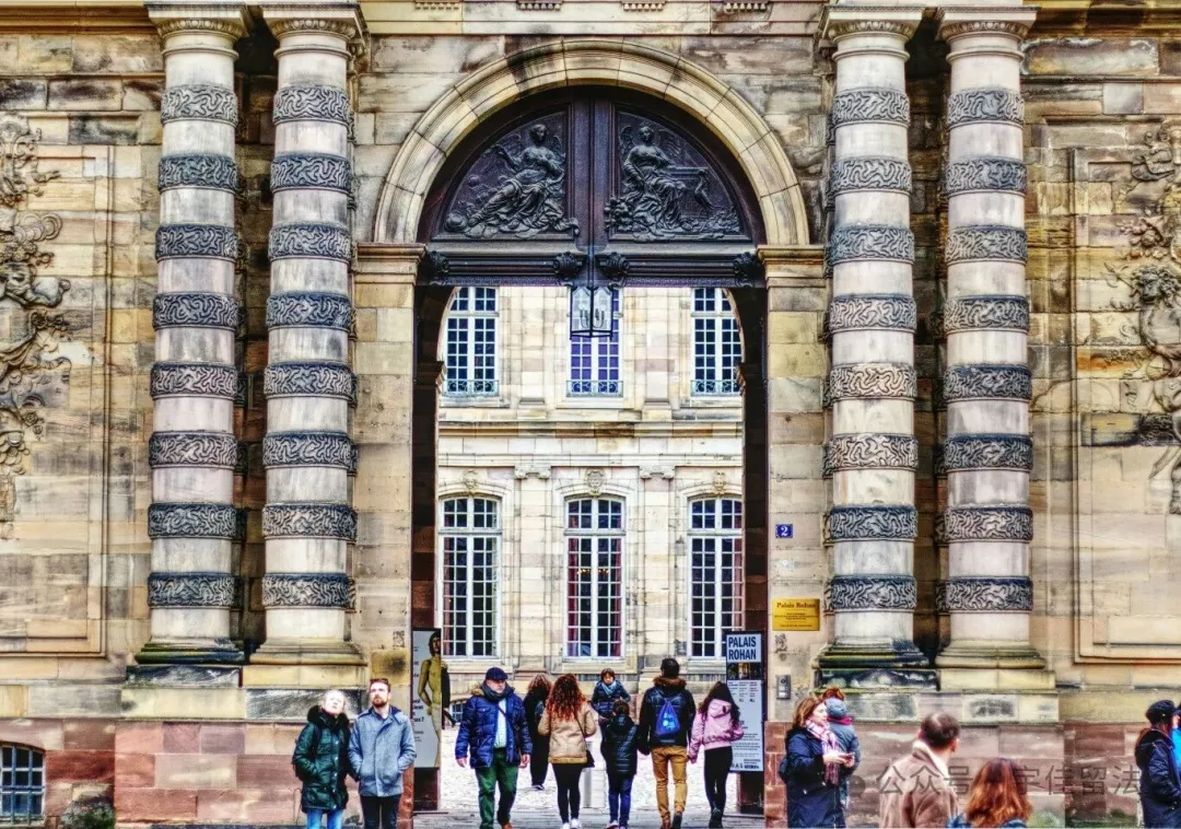 mohamed-amine-ben-haj-slama-WghdUuvaoGk-unsplash.jpg