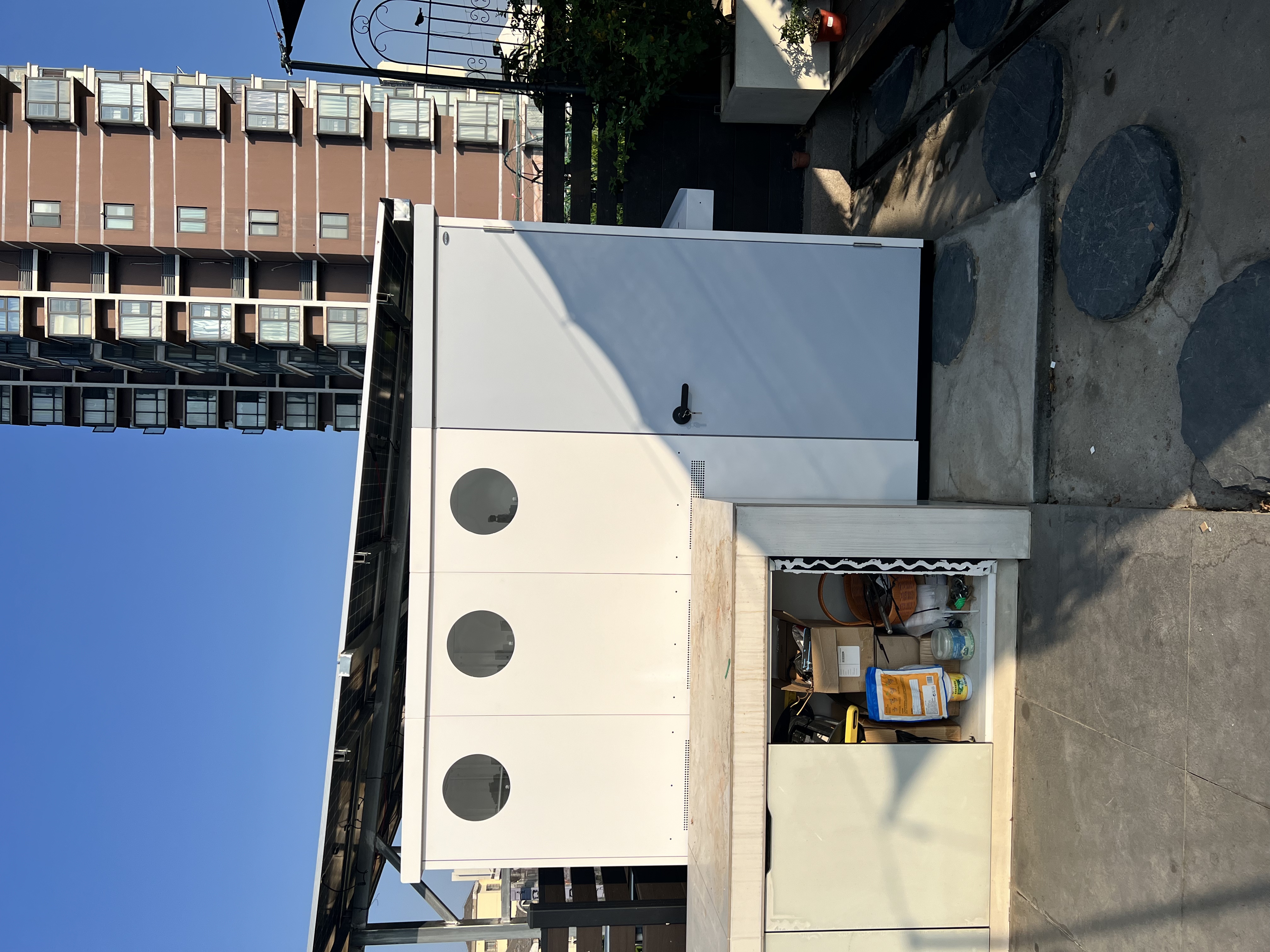 莫腾户外工具房：别墅庭院好帮手，轻松应对自行车与花园工具储藏需求