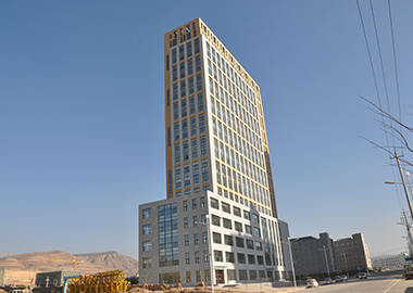 装修中的会宁县统办楼1号楼