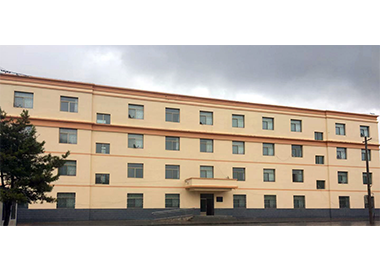 公司承建的会宁县汉岔中学学生宿舍楼（建筑面积1600平方米