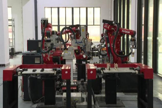 广西凭祥新松科技有限公司高端装备展示基地现场机器人装配生产线1