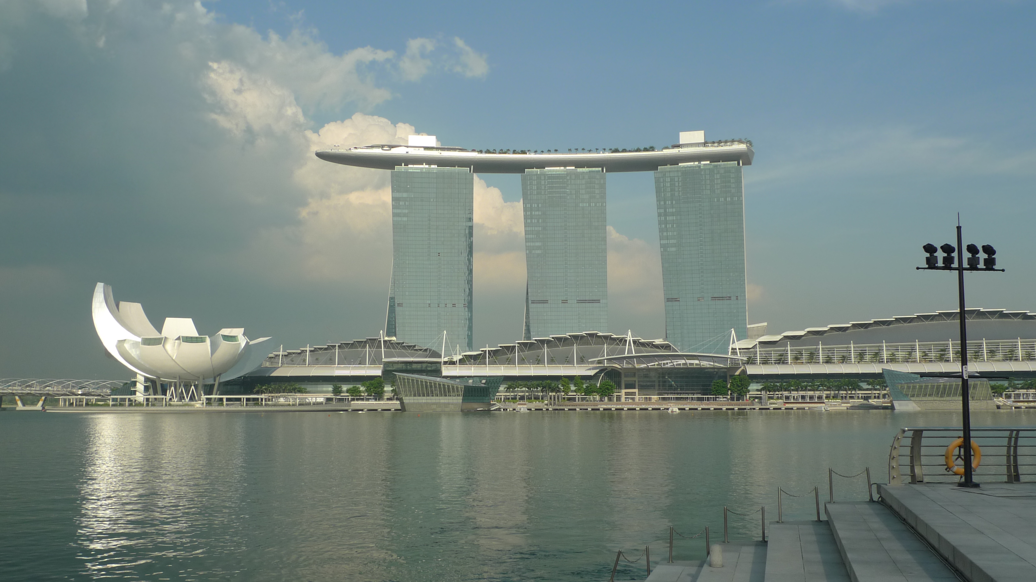 <span>新加坡滨海湾金沙会展中心</span>