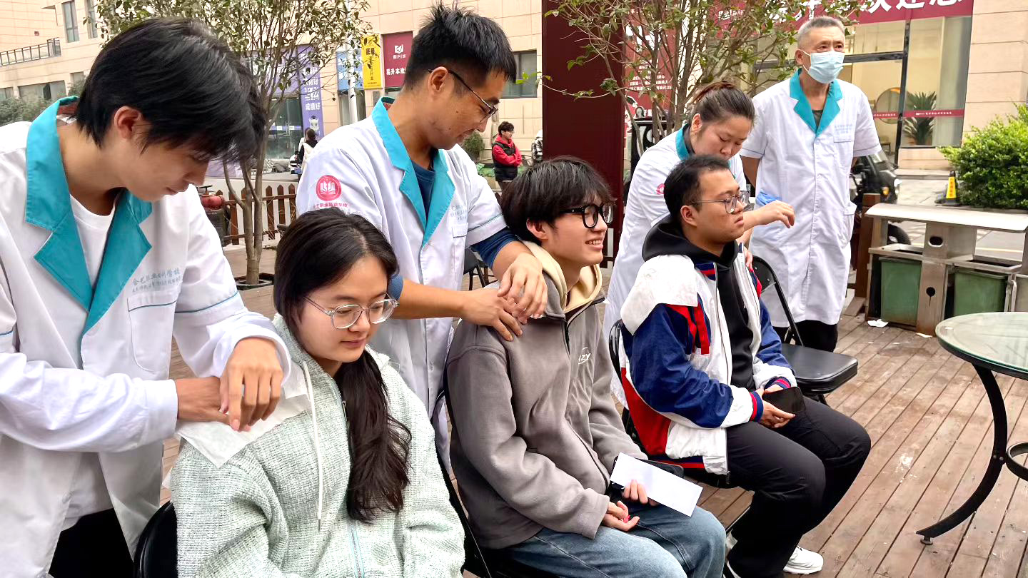 【舍艺学校·公益服务日】