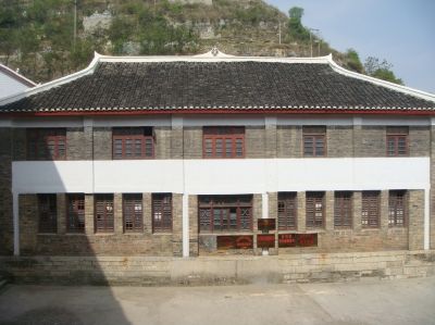 安龙县新安镇草纸街71号