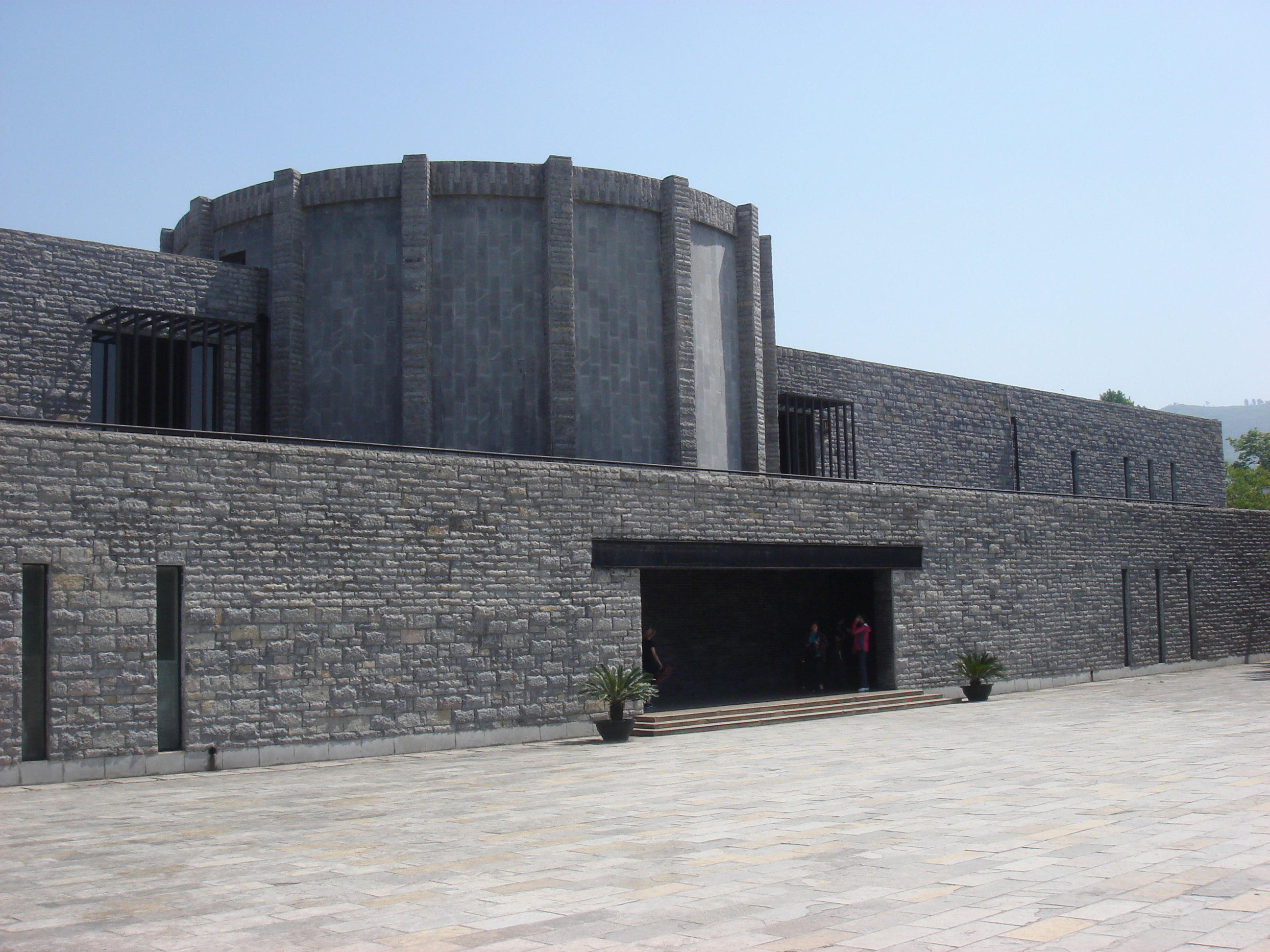 息烽集中营革命历史纪念馆