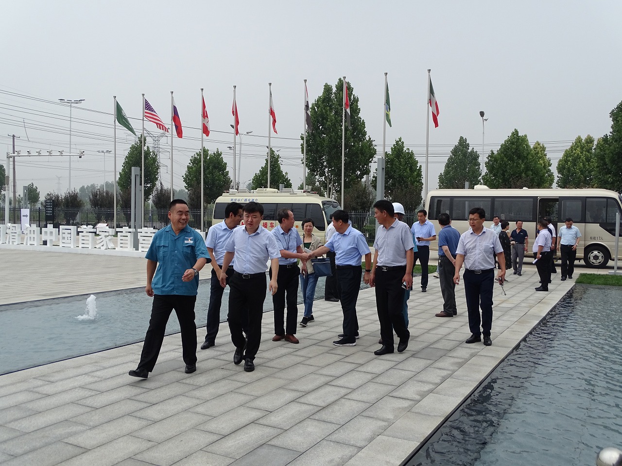 熱烈歡迎鶴壁市副市長孫棟蒞臨藍(lán)耐調(diào)研指導(dǎo)