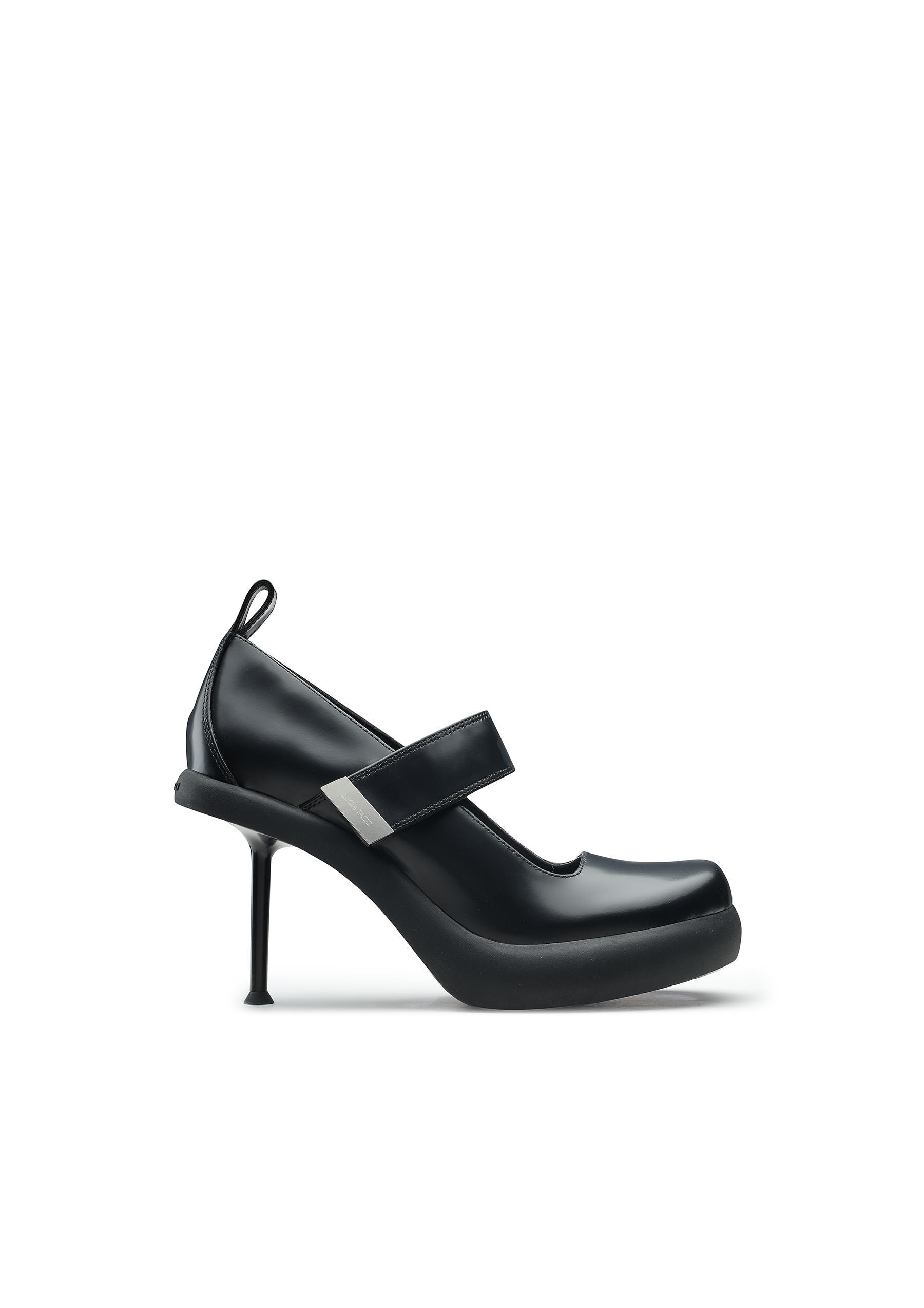 开边珠牛皮水台金属细跟方圆头时装单鞋