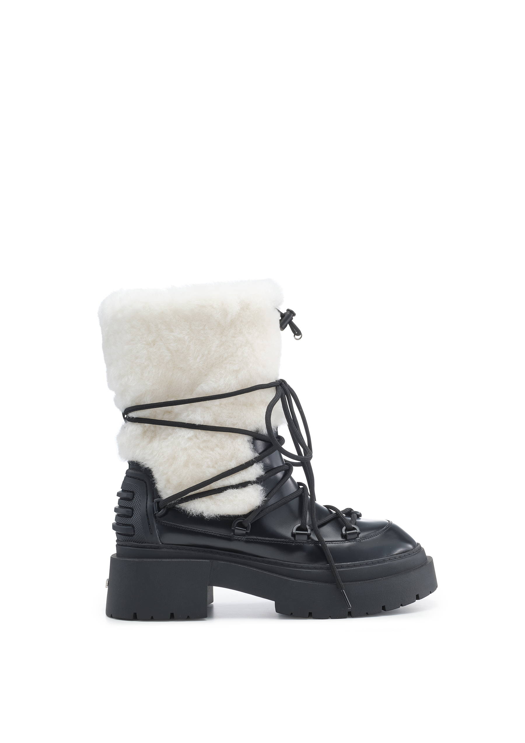 牛皮拼接圆头厚底中筒雪地靴