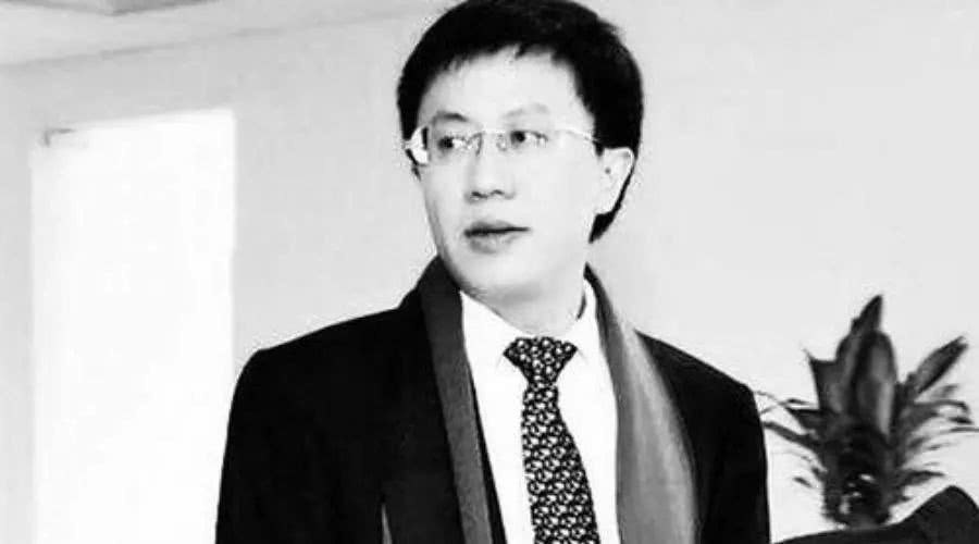 一哥猝死，先锋700亿的谜局