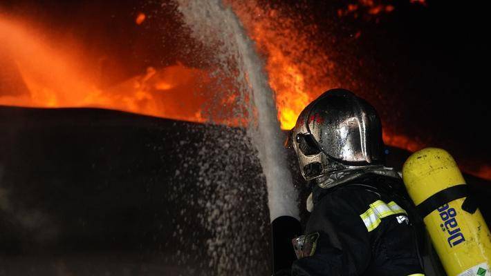 响水化工爆炸中的失联者：首日援救中的寻人接力