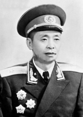 原新疆军区后勤部部长，甘祖昌的唯一一次以权谋私