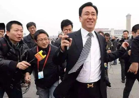 狂奔的许家印