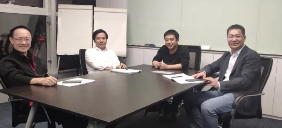 金立的靴子落地有声，雷军欢迎卢伟冰：原金立总裁加盟小米 