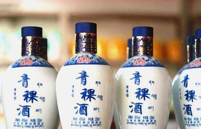西北酒王首份亏损半年报惊醒业界 上市酒企落败非典型样本