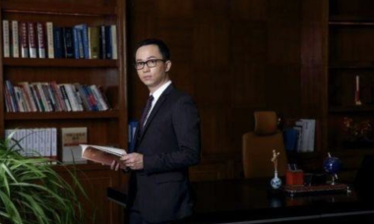 华帝少帅潘叶江的政变，让老人都滚蛋看起来是对的？