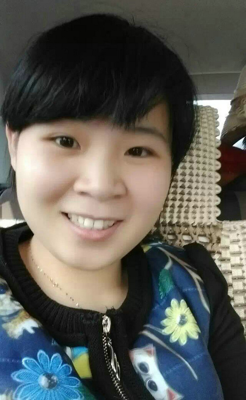 客服經理 胡銀雪