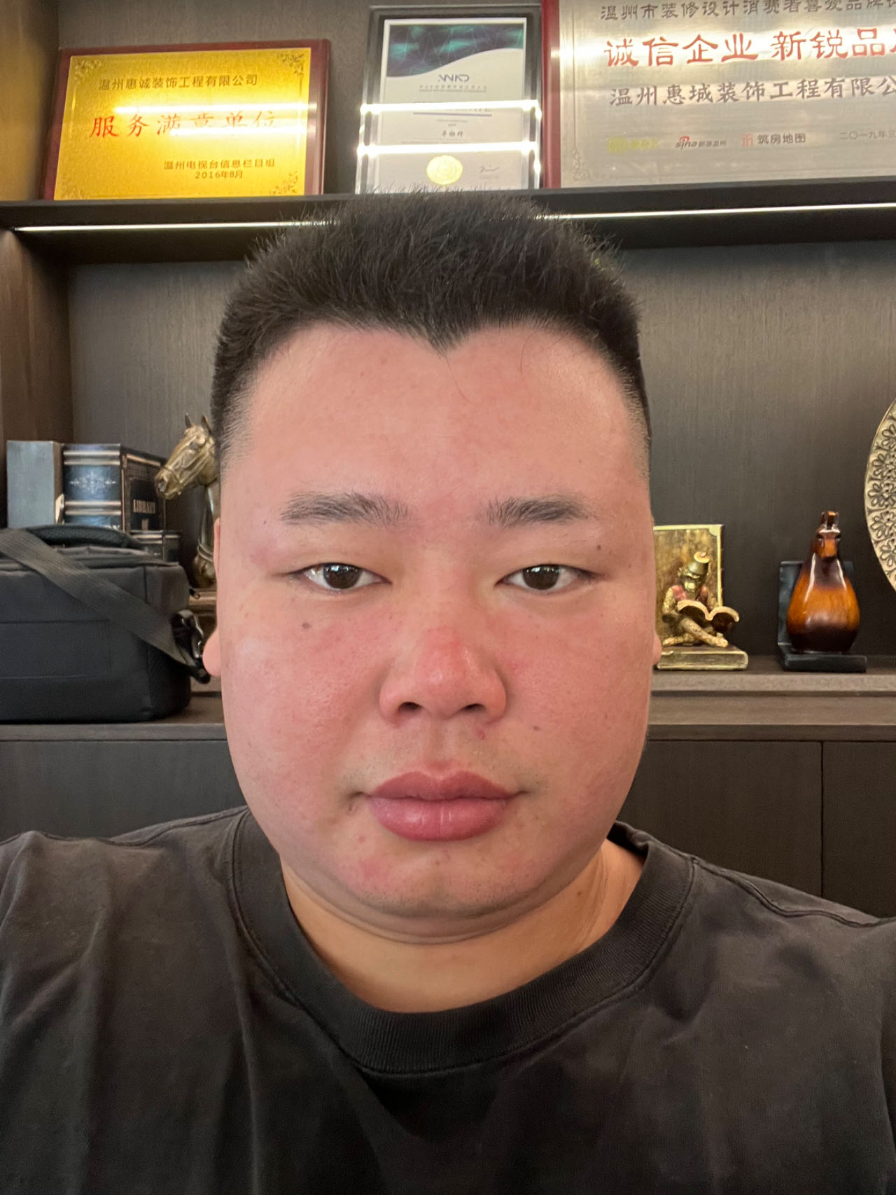 設計師助理 李如