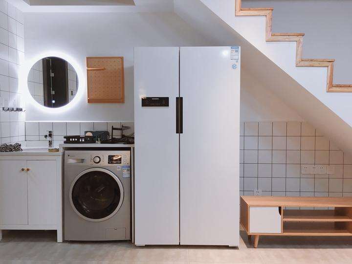 洗衣机可以和冰箱在一块摆放吗