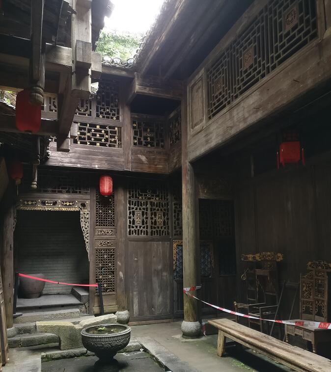 厕所在家中哪个方位最吉利-易德轩风水设计网