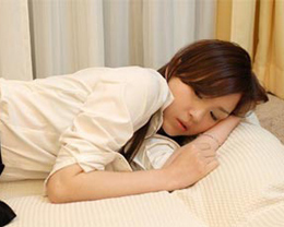 床头朝向将会影响你的健康-易德轩风水设计网