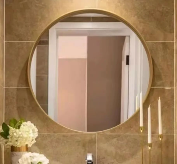 衣橱镜引出“风水”争端 