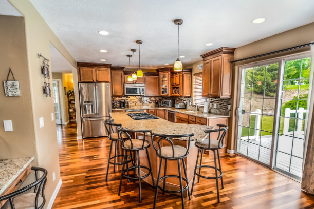 办公室财位不要放太大太重的摆件